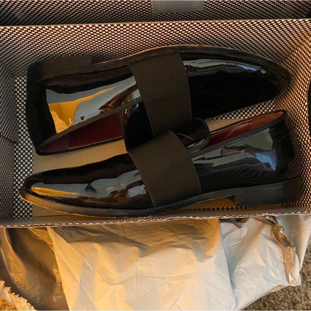 Black men’s dress shoes